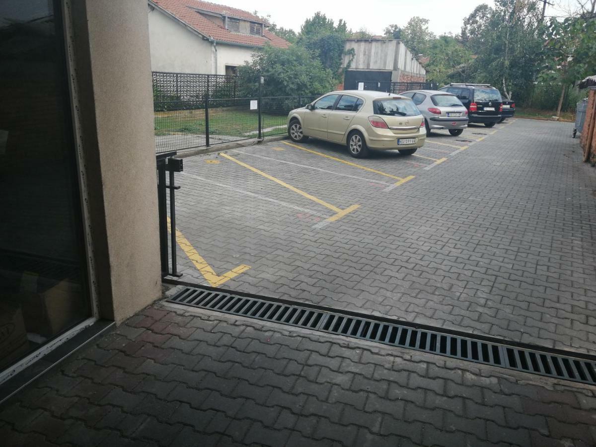 New And Nice Apartments Kragujevac Exterior foto